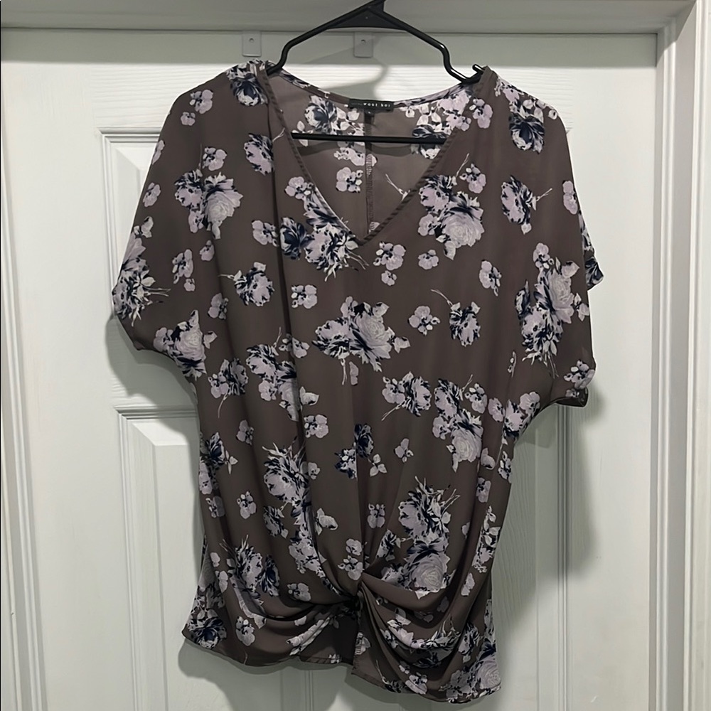 Floral V-Neck Blouse